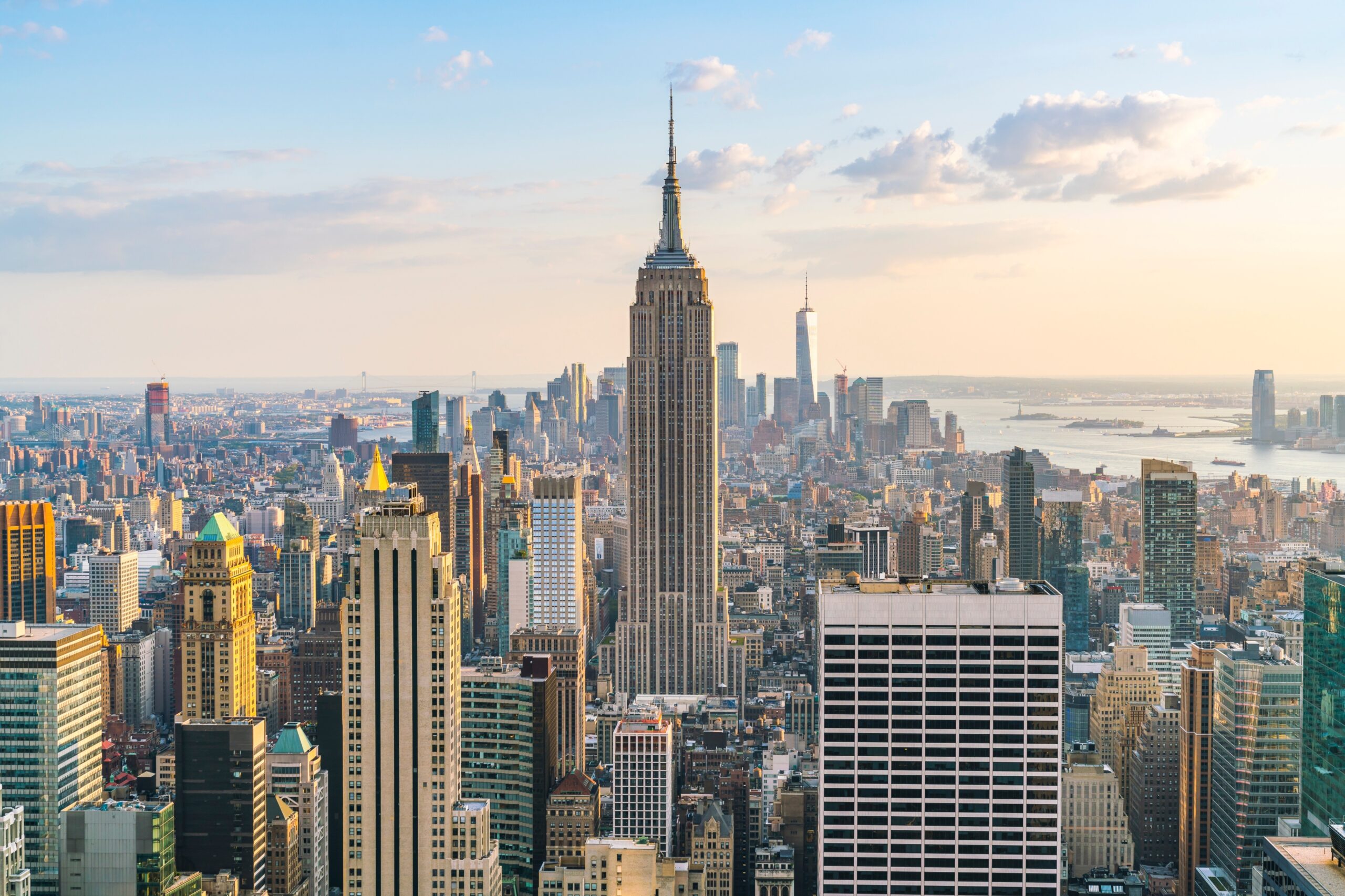 Climb the Empire State Building: The Art Deco Masterpiece of New