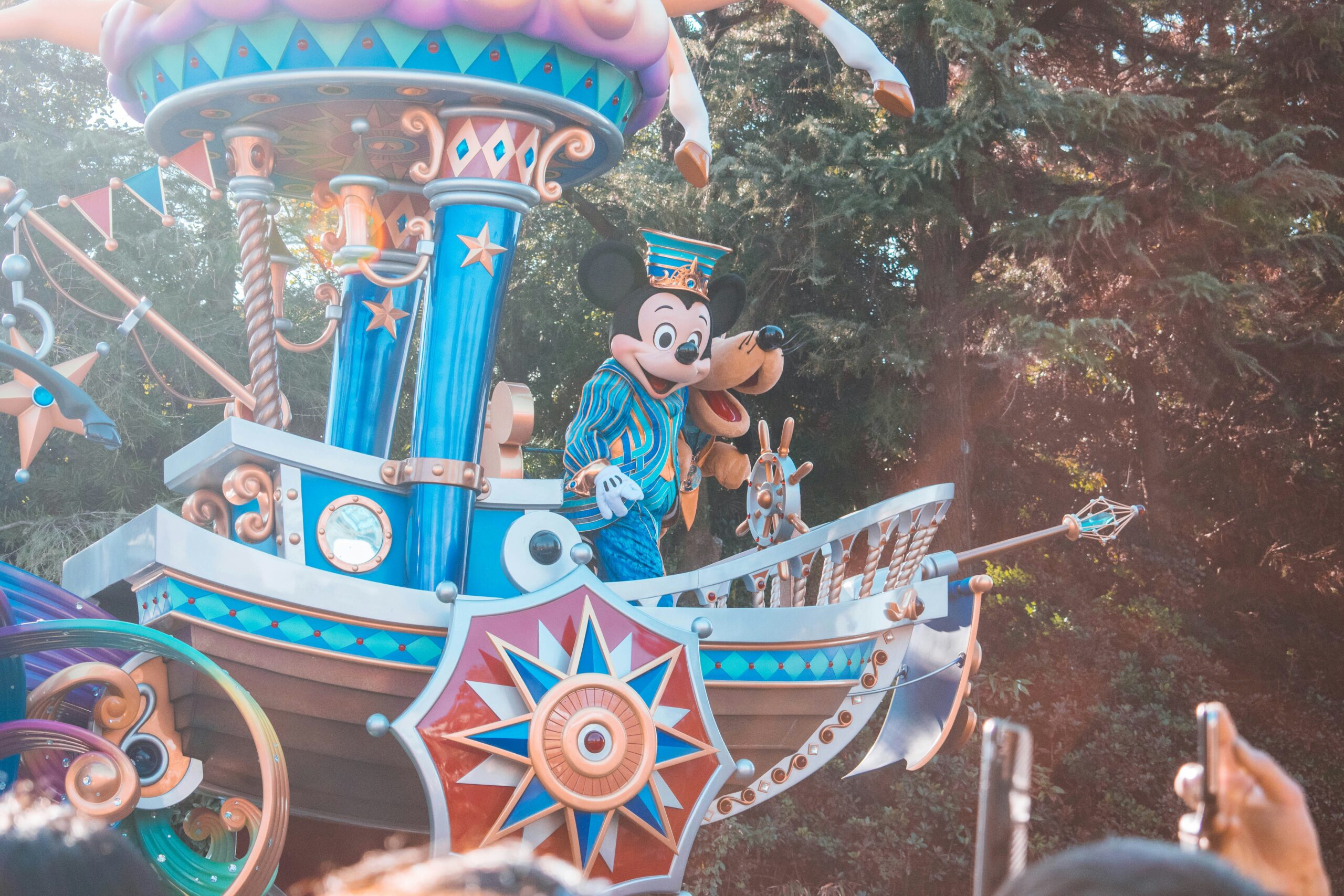 Mickey Mouse and Goofy during a parade