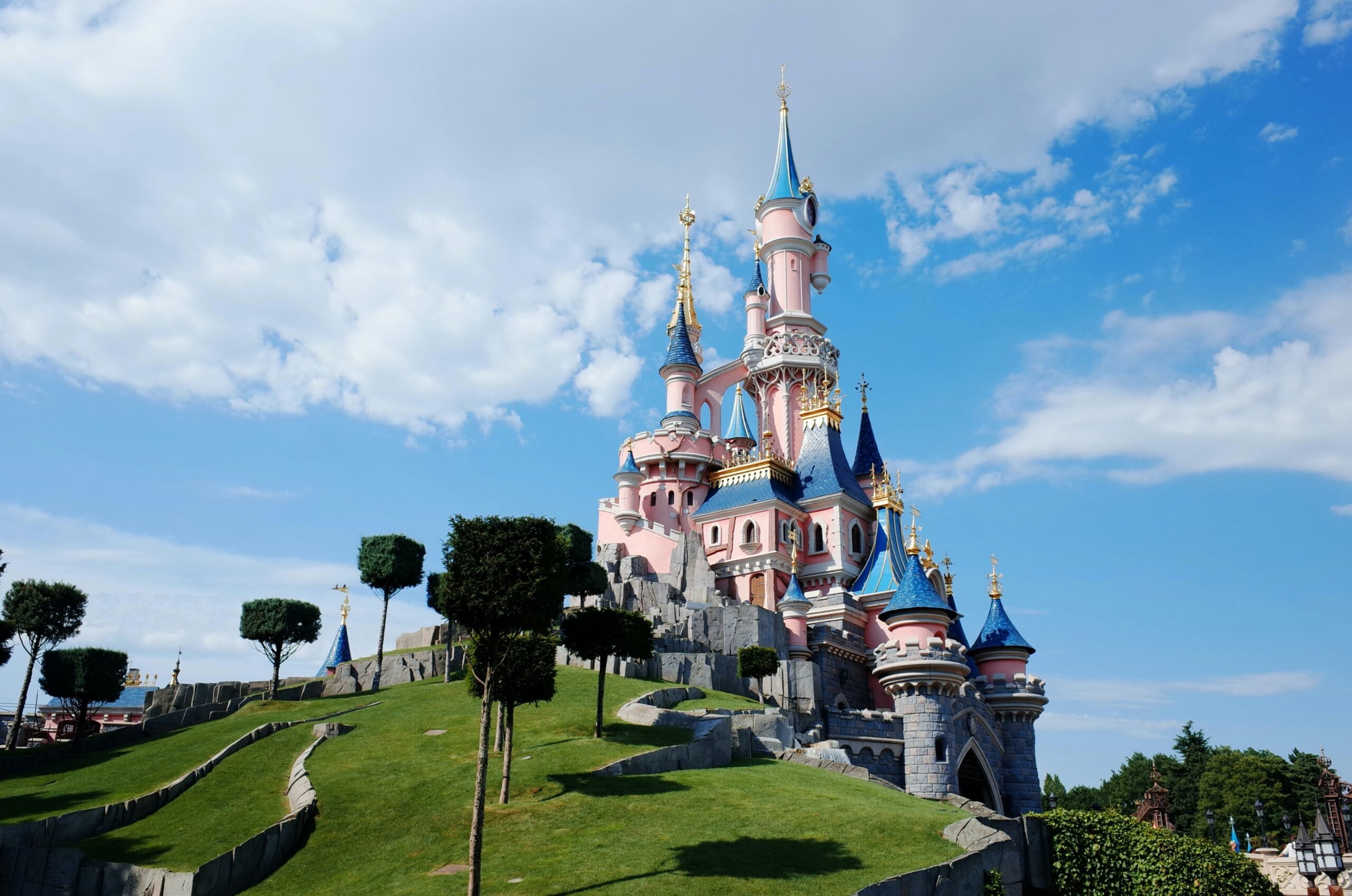 10 Things You Have to Do at Disneyland Paris