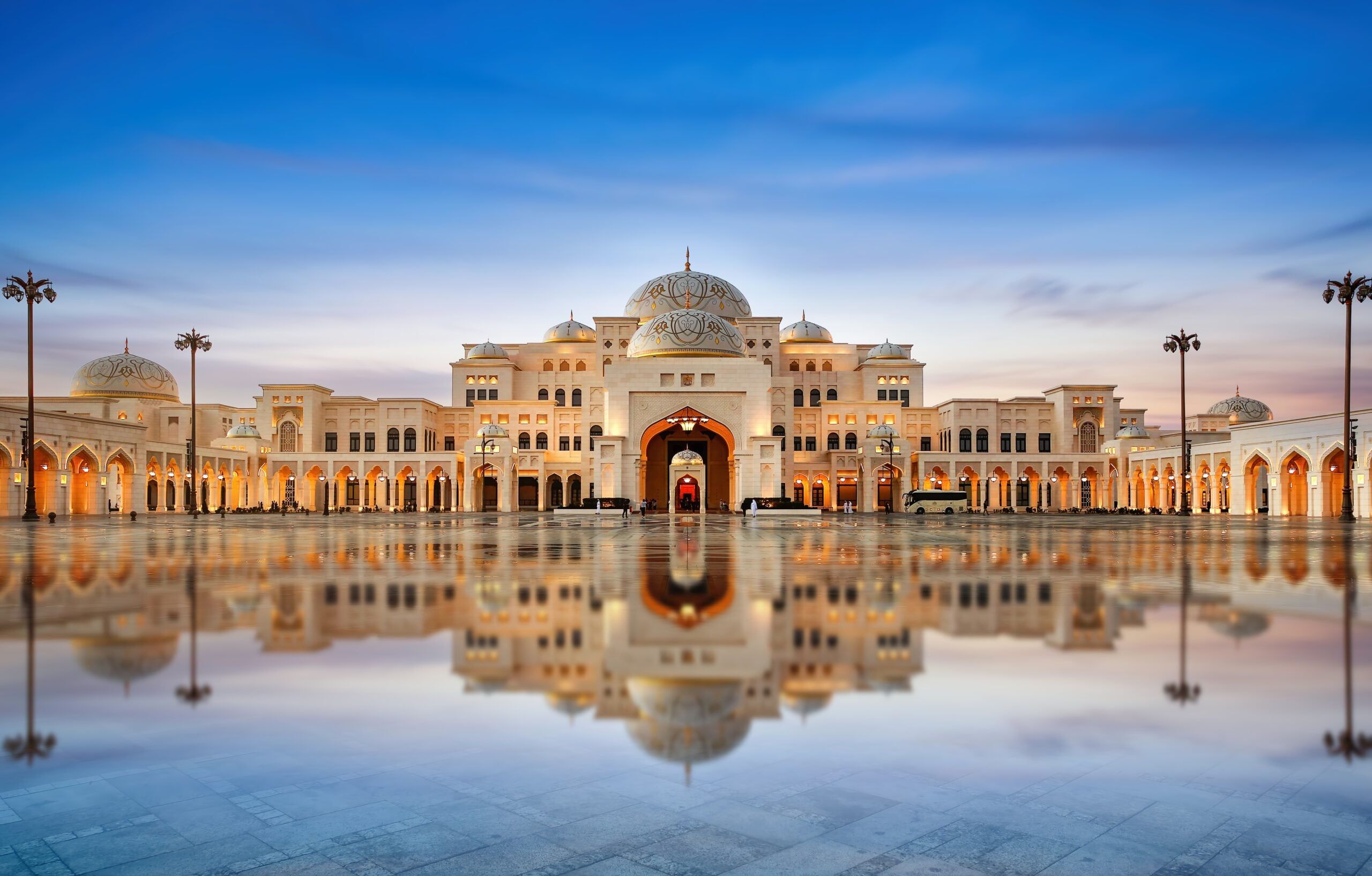 Things to do in Abu Dhabi | Gray Line World Wide, image size:2560x1634