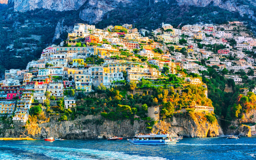 Why Is the Amalfi Coast So Famous? Discover Italy's Coastal Masterpiece  with Gray Line | Gray Line Worldwide