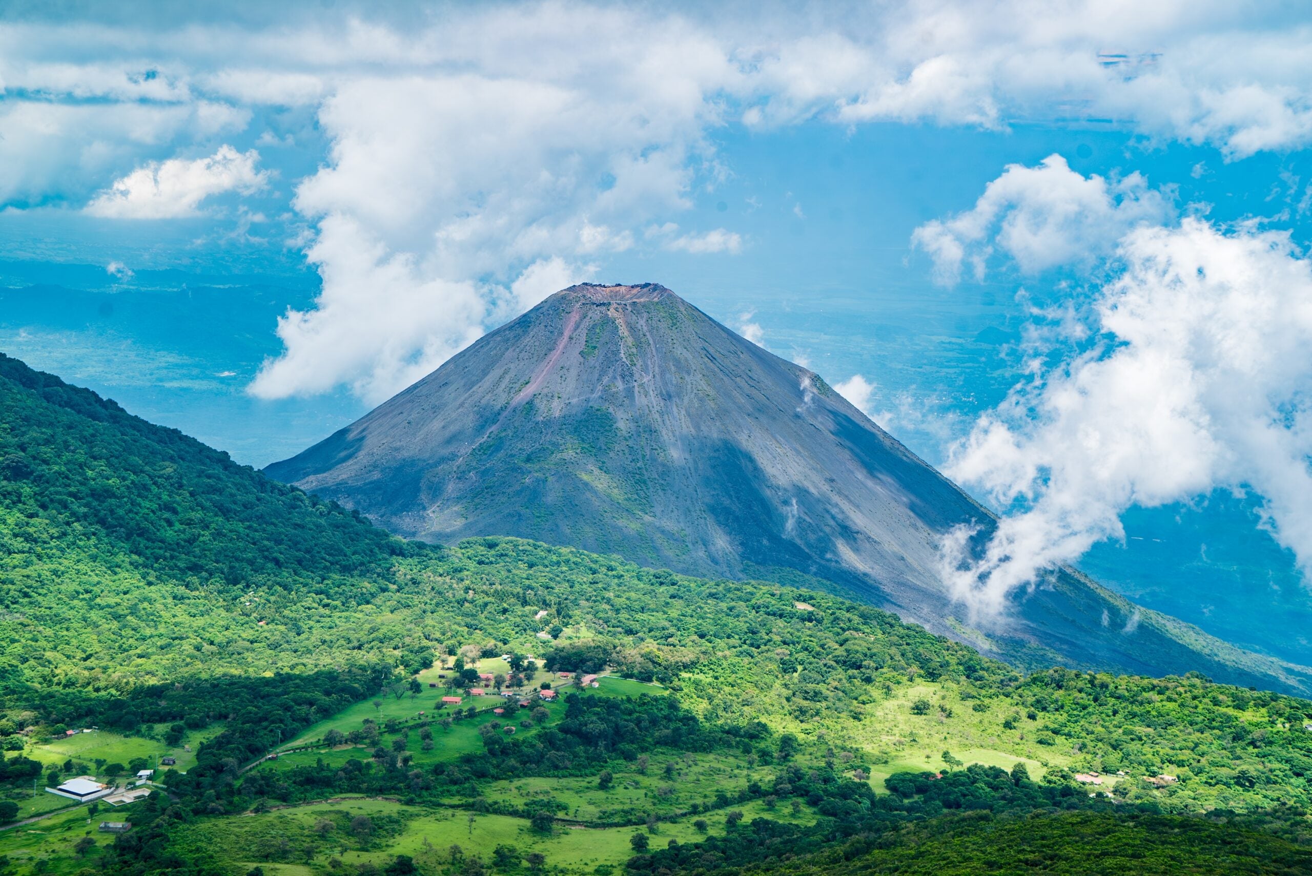 9 Incredible Experiences You Shouldn’t Miss in El Salvador